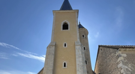 Façade clocher Trizay (28)