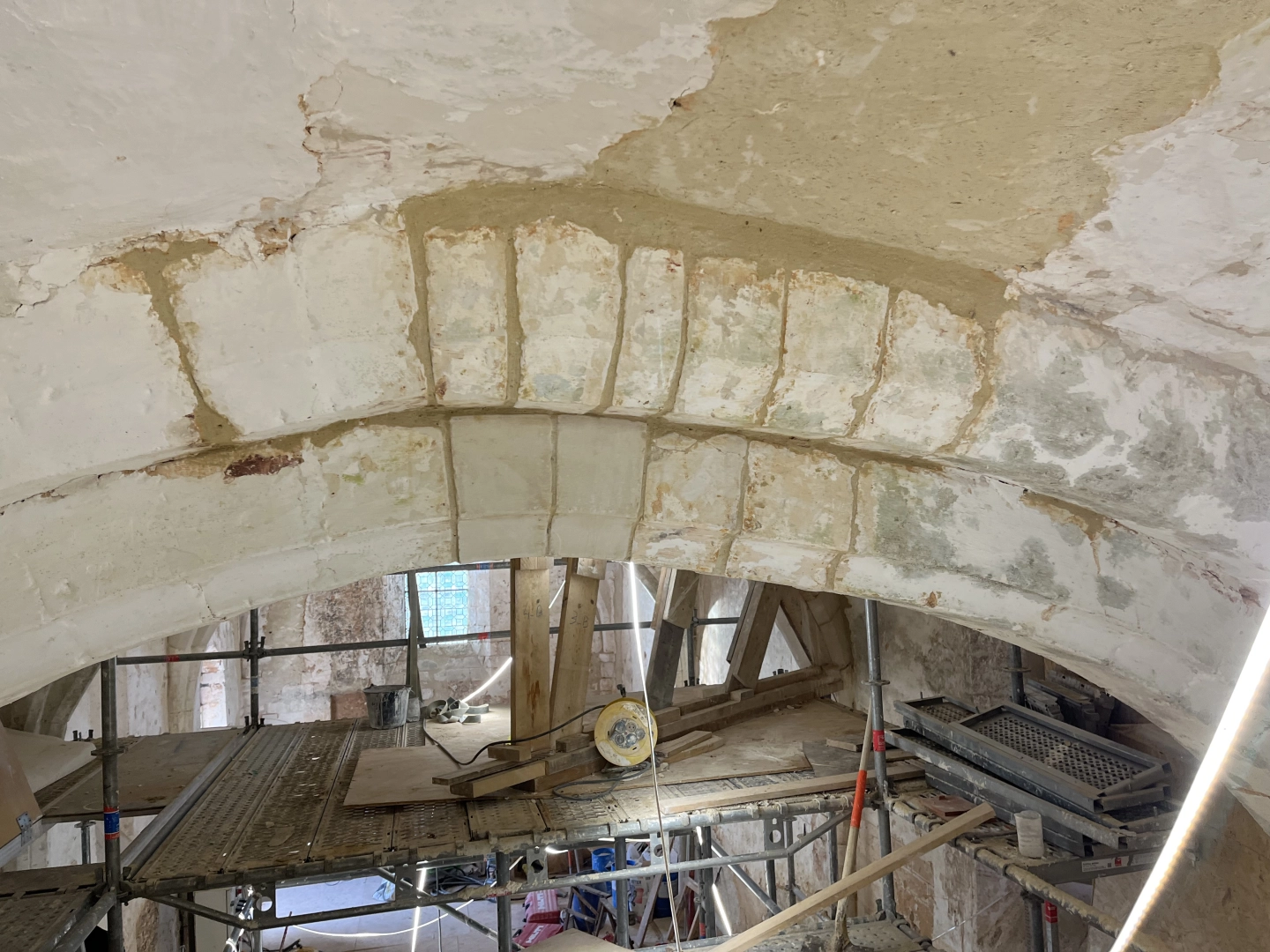 Arc reconstitué Vitot (27)