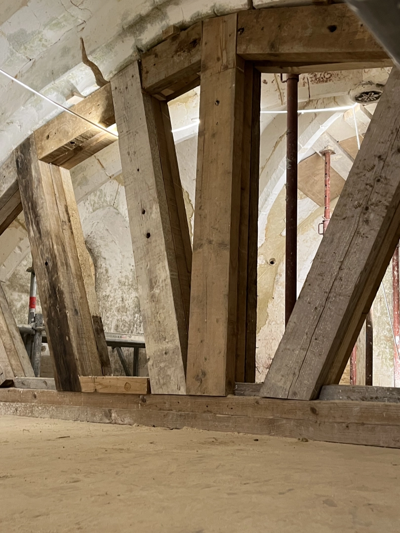 Cintres bois Vitot (27)