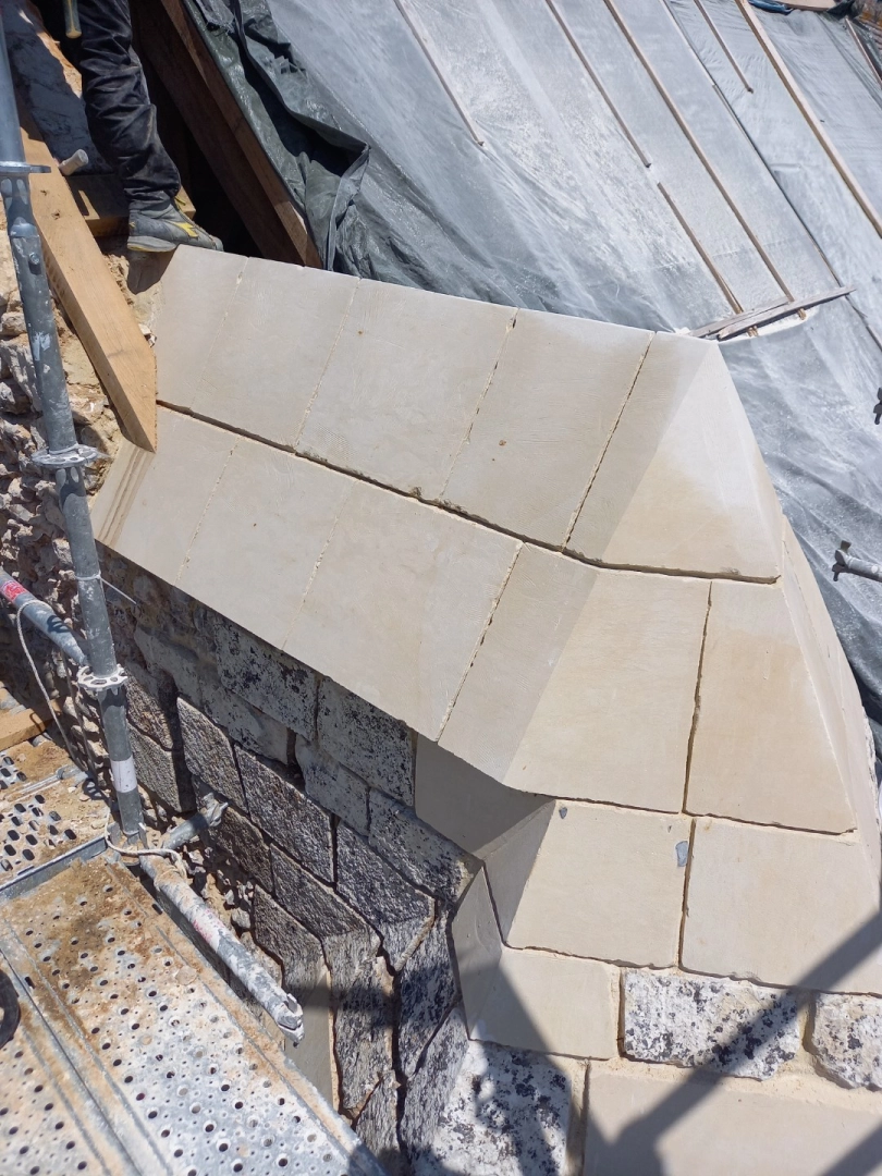 Tête de tourelle en place Vitot (27)